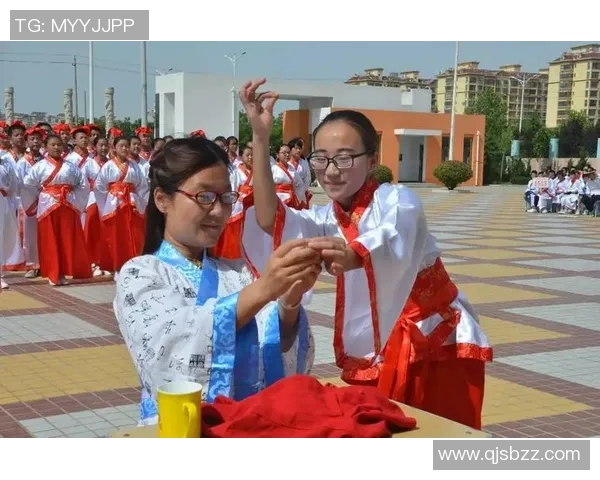 杨家学校足球比赛精彩直播全程回顾与精彩瞬间分享